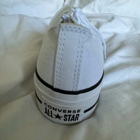 Converse - Picture 3 of 4